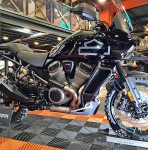 Motocyclette Tourisme Harley-Davidson - Pan America 2021 - Détails du côté